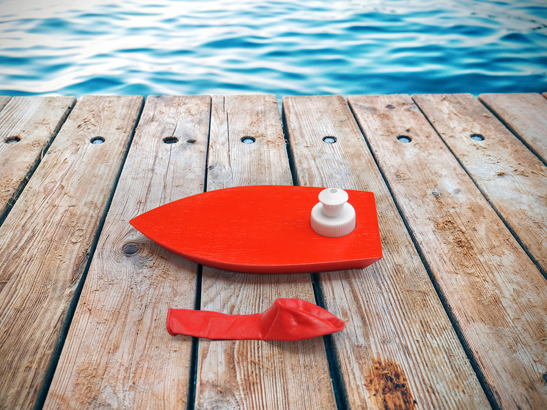 Bateau à ballon avec bouchons recyclés